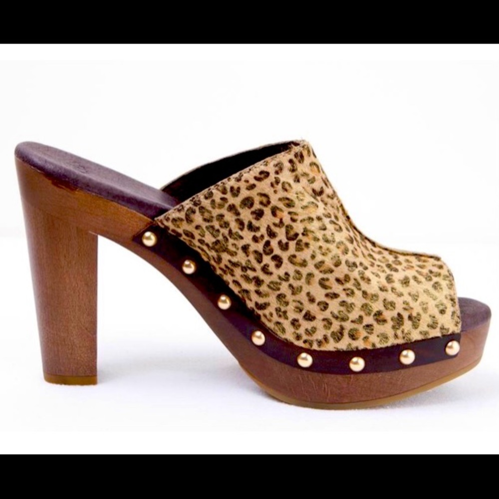 UGG Leopard Metallic Calf Hair Skyler Mules/Slides